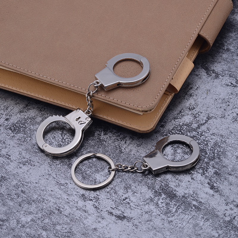 创意双锁袖口锌合金钥匙扣